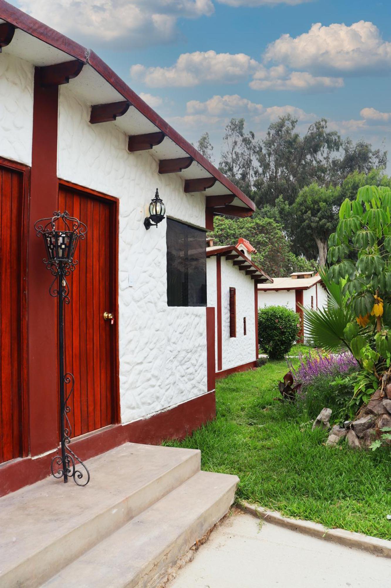 Los Andes - Restaurant & Bungalows Сиенегия Екстериор снимка